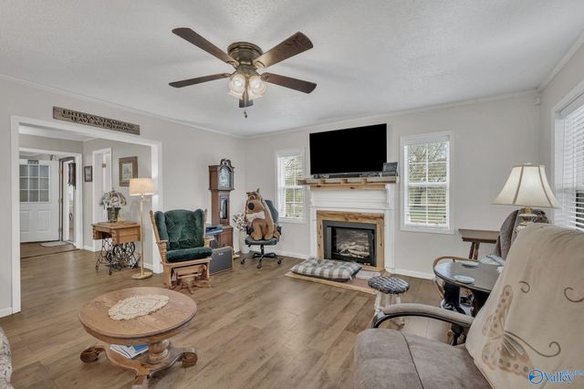 4219 Eva Road, Eva, AL 35621