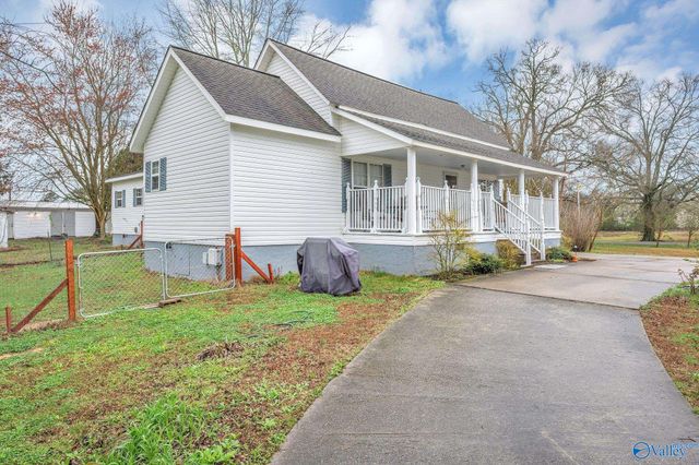 4219 Eva Road, Eva, AL 35621