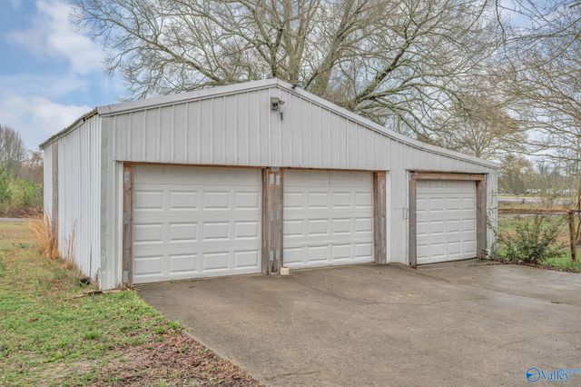 4219 Eva Road, Eva, AL 35621