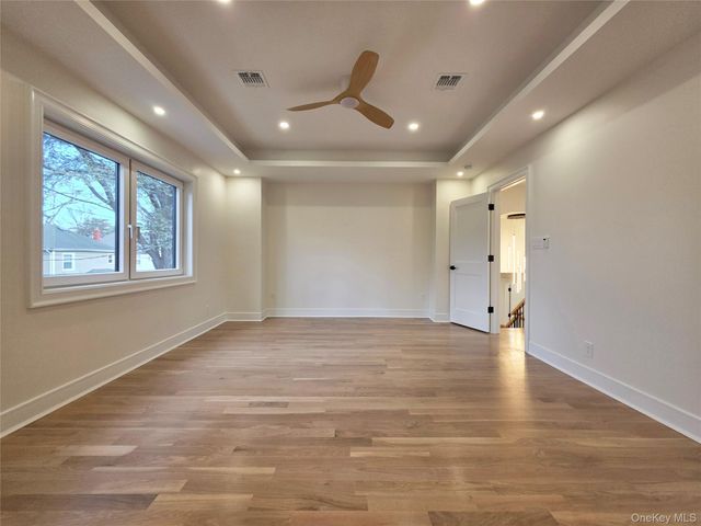 208 Wetherill Road, Garden City, NY 11530