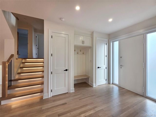 208 Wetherill Road, Garden City, NY 11530