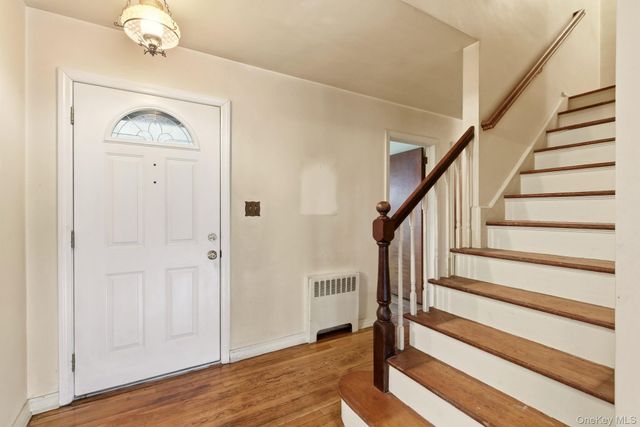 208 Weyford Terrace, Garden City, NY 11530