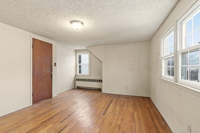 208 Weyford Terrace, Garden City, NY 11530