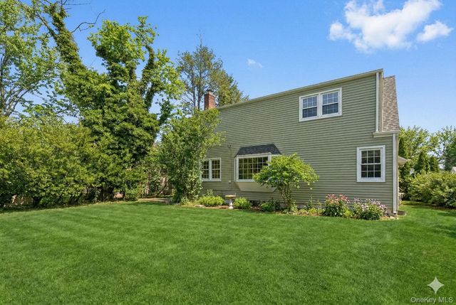 208 Weyford Terrace, Garden City, NY 11530