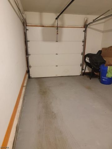124 Amherst St 124A, East Orange City, NJ 07018