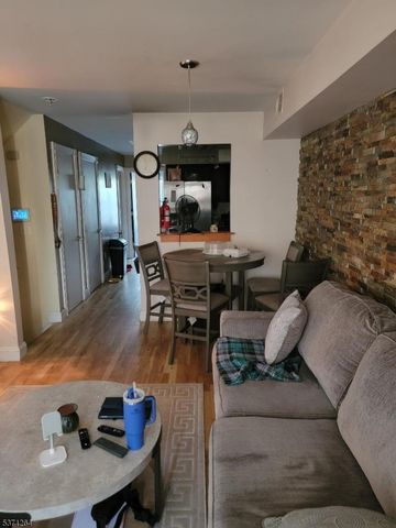 124 Amherst St 124A, East Orange City, NJ 07018