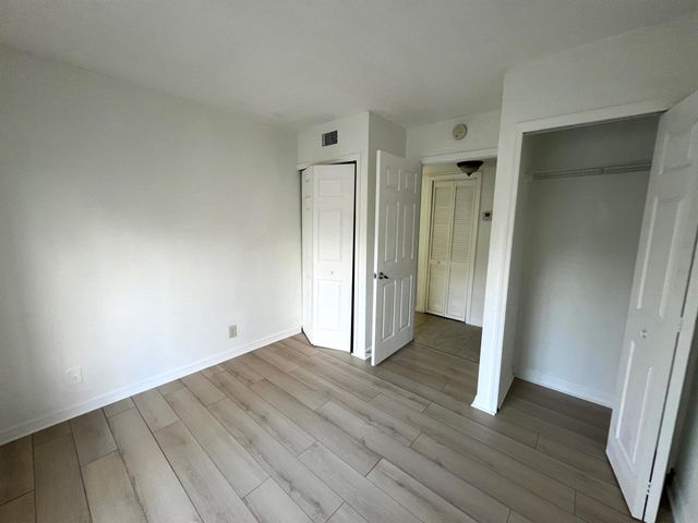 1115 Green Pine Boulevard D1, West Palm Beach, FL 33409