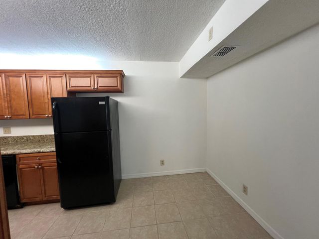 1115 Green Pine Boulevard D1, West Palm Beach, FL 33409