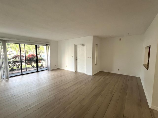 1115 Green Pine Boulevard D1, West Palm Beach, FL 33409