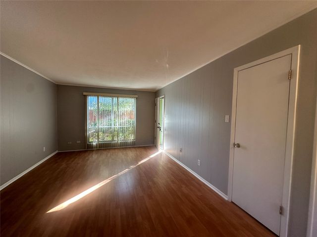 1400 N Austin Street 1, Denton, TX 76201