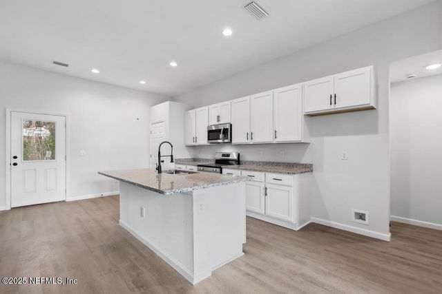7836 SMART Avenue, Jacksonville, FL 32219