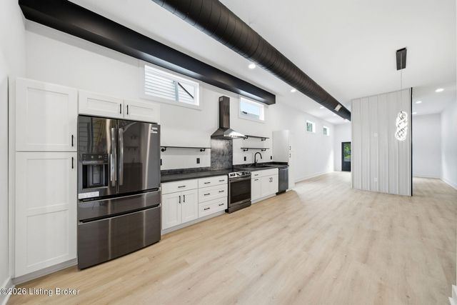 1032 Lydia St, Louisville, KY 40217