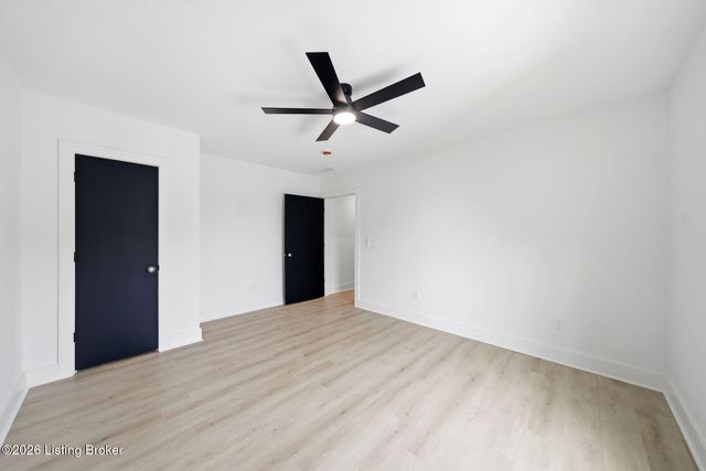 1032 Lydia St, Louisville, KY 40217