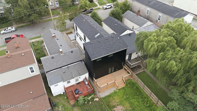 1032 Lydia St, Louisville, KY 40217