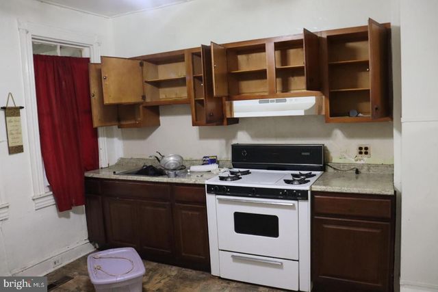 1709 BRADDISH AVE, Baltimore, MD 21216