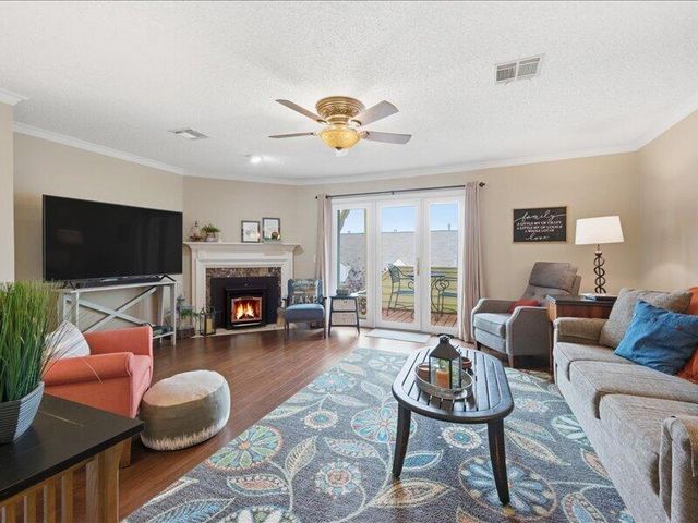 31990 S 624 Place B2, Grove, OK 74344
