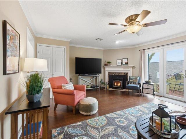 31990 S 624 Place B2, Grove, OK 74344