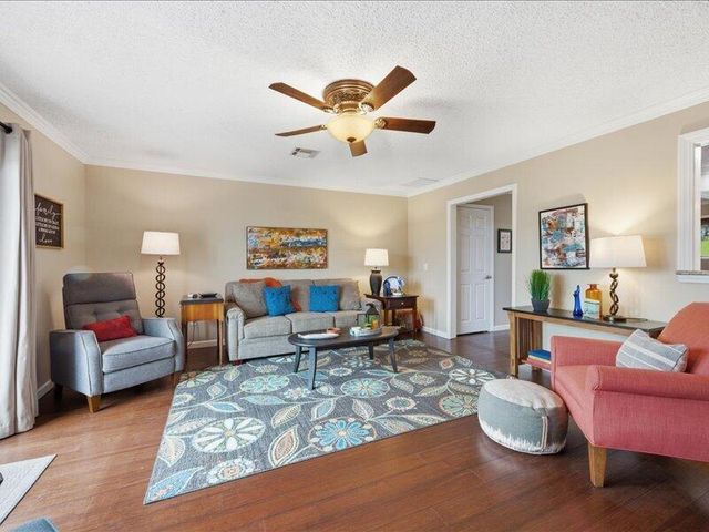 31990 S 624 Place B2, Grove, OK 74344