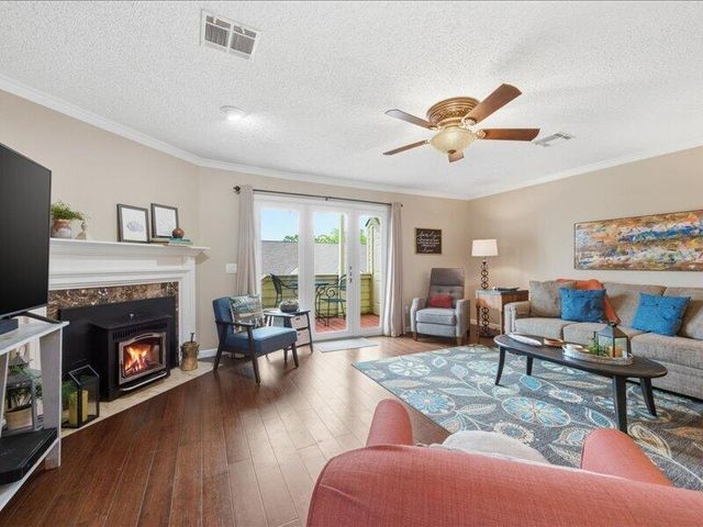 31990 S 624 Place B2, Grove, OK 74344