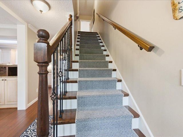 31990 S 624 Place B2, Grove, OK 74344