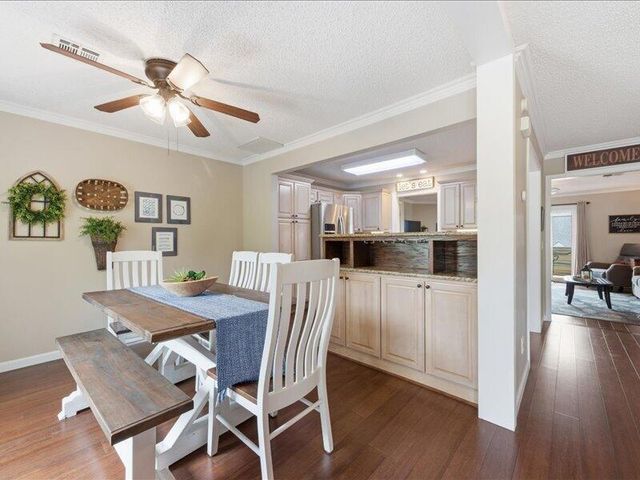 31990 S 624 Place B2, Grove, OK 74344