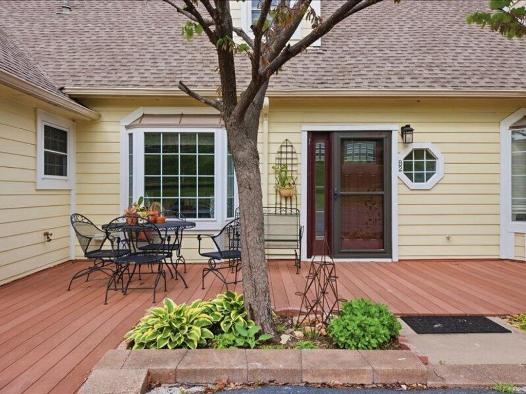 31990 S 624 Place B2, Grove, OK 74344