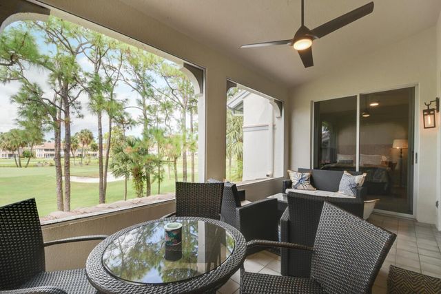 206 Ryder Cup Circle S, Palm Beach Gardens, FL 33418