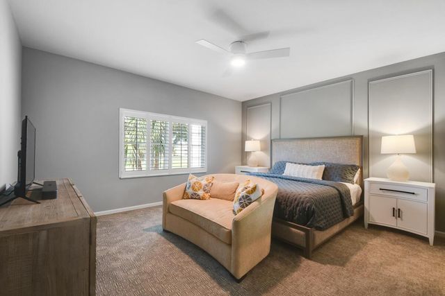 206 Ryder Cup Circle S, Palm Beach Gardens, FL 33418