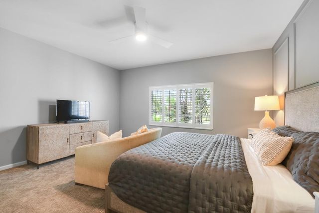 206 Ryder Cup Circle S, Palm Beach Gardens, FL 33418