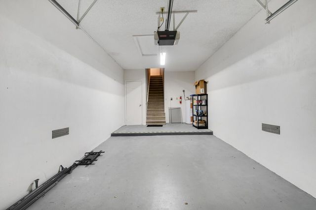 206 Ryder Cup Circle S, Palm Beach Gardens, FL 33418