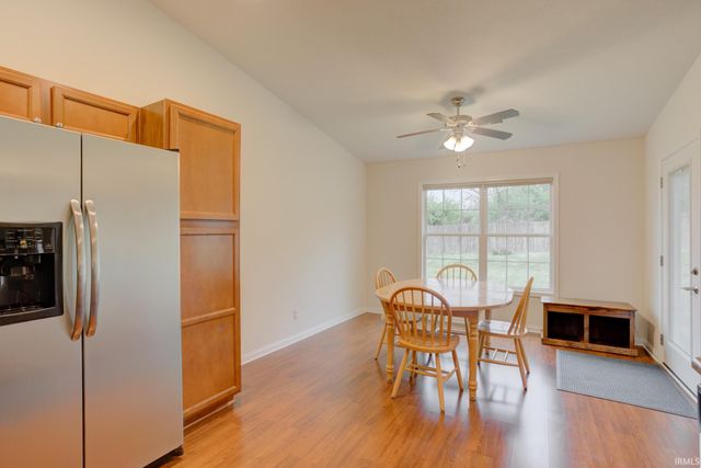 3025 Paradise Circle, Newburgh, IN 47630