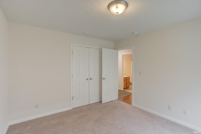 3025 Paradise Circle, Newburgh, IN 47630