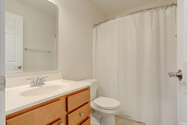 3025 Paradise Circle, Newburgh, IN 47630