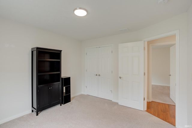 3025 Paradise Circle, Newburgh, IN 47630