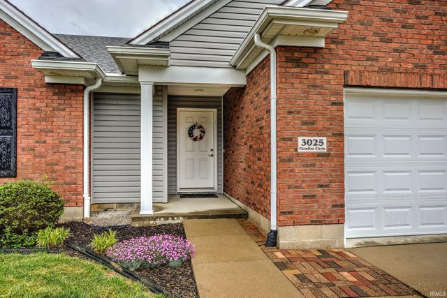 3025 Paradise Circle, Newburgh, IN 47630