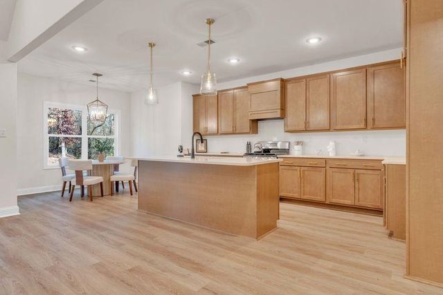 2007 COLLEGE RD, Southaven, MS 38672