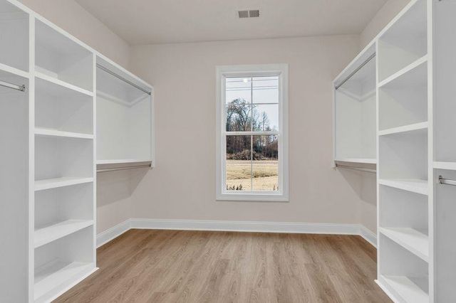 2007 COLLEGE RD, Southaven, MS 38672