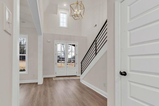 2007 COLLEGE RD, Southaven, MS 38672