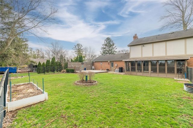 1615 Stockham Drive, Piqua, OH 45356