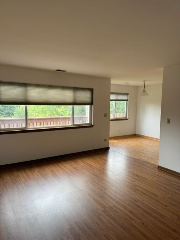 707 E Whispering Oaks Drive, Palatine, IL 60074 — photo 3