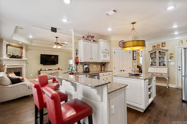 6813 Gap Point Circle, Sherwood, AR 72120