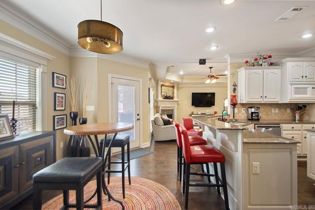 6813 Gap Point Circle, Sherwood, AR 72120