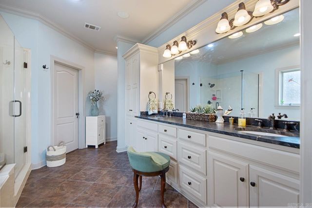 6813 Gap Point Circle, Sherwood, AR 72120