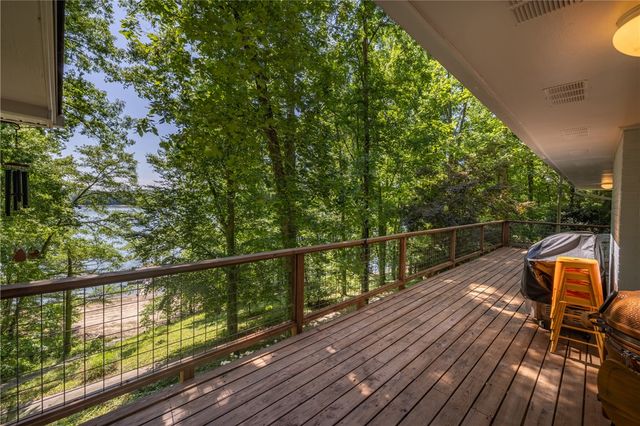 1609 S Arlington Drive, Seneca, SC 29672