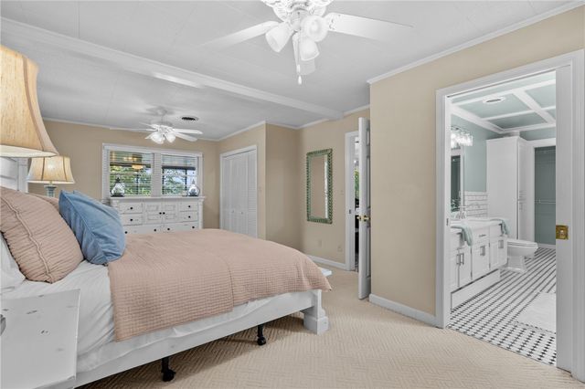 1609 S Arlington Drive, Seneca, SC 29672