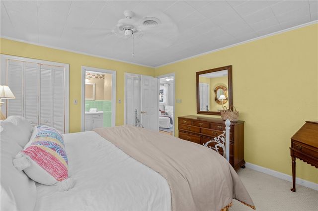 1609 S Arlington Drive, Seneca, SC 29672