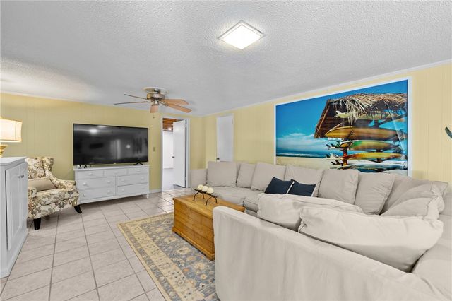 1609 S Arlington Drive, Seneca, SC 29672
