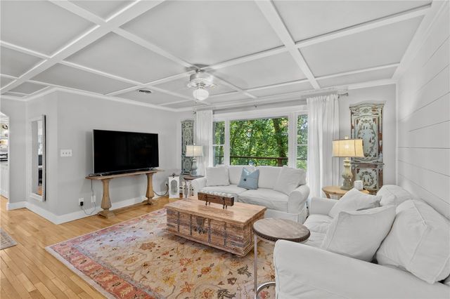 1609 S Arlington Drive, Seneca, SC 29672