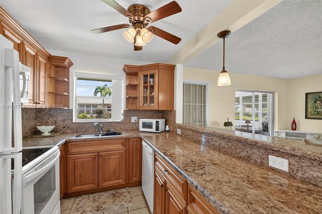 3241 Ridge Hill Road, Boynton Beach, FL 33435