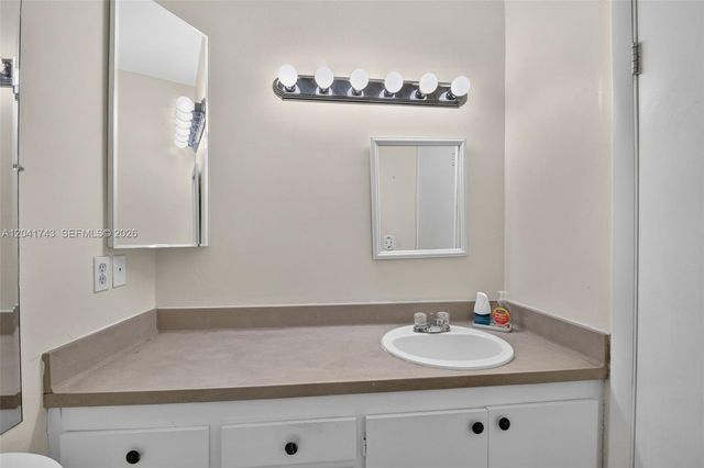 3241 Ridge Hill Road, Boynton Beach, FL 33435